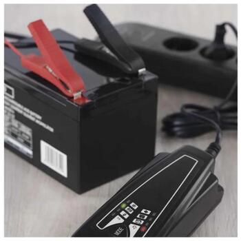Emos Зарядное устройство для автомобильных аккумуляторов N1014, 220–240 V AC, 4 A, 6/12 V, IP65, 7 этапов зарядки, LED-индикация (N1014)