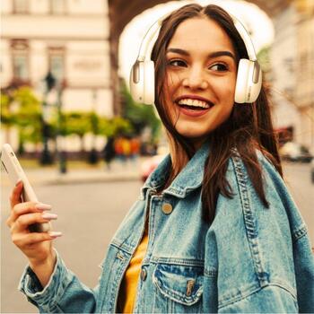 Manta Беспроводные наушники HDP1001CR, 600mAh, 50ч, Bluetooth 5.3, 4 микрофона, USB-C, жесткий чехол (HDP1001CR)