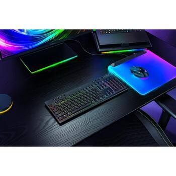 Razer BlackWidow V4 Low-profile HyperSpeed RZ03-05271500-R3M1, RGB Chroma, 2.4GHz, Bluetooth, USB-C, dzeltenais lineārais slēdzis (RZ03-05271500-R3M1)