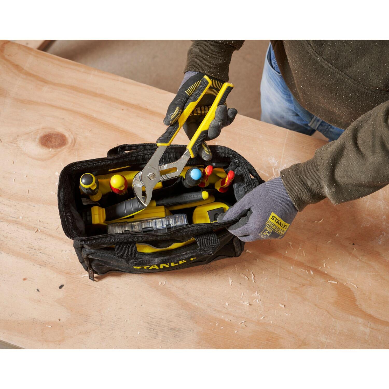 STANLEY Instrumentu soma 12 collas 1-93-330, 30x25x13cm, 0.45kg, 8 iekšējās kabatas, 2 ārējās sieta kabatas, ergonomisks rokturis (1-93-330)