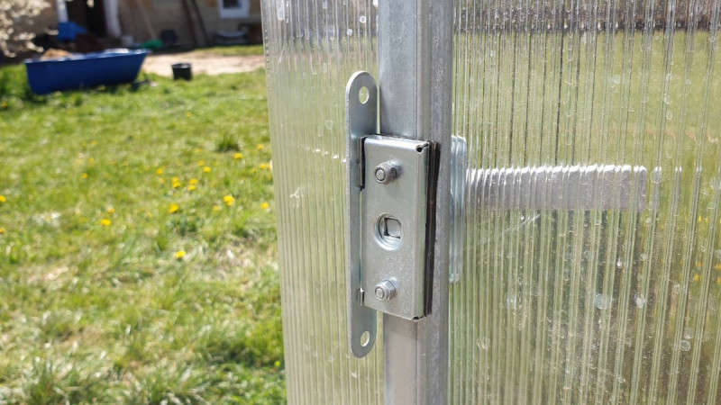 Siltumnīca KLASIKA TUBE 3 x 4m ar pamatiem - 4mm polikarbonāts 4779037491568 KLASIKA GREENHOUSE (4779037491568)