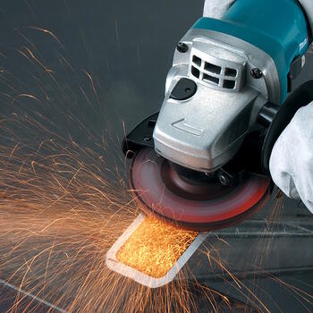 Makita 9558HNRZ угловая шлифовальная машина 840 Вт 125 мм 11 000 об/мин механический редуктор защита от случайного включения боковая рукоять блокировка шпинделя двойная изоляция чёрно-синий (9558HNRZ)