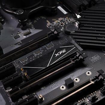 Adata SSD M.2 2280 1TB AGAMMIXS70B-1T-CS, 7400MB/s, 6400MB/s, 3D NAND, PCIe 4.0, LDPC, AES 256-бит, SLC кэш (AGAMMIXS70B-1T-CS)