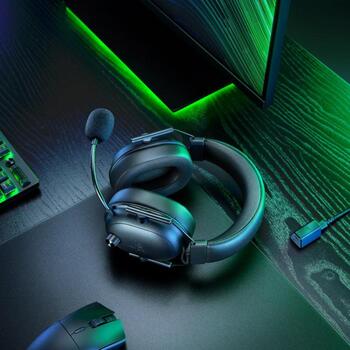 Razer bezvadu spēļu austiņas BlackShark V2 HyperSpeed RZ04-04960100-R3M1, 50mm, 32Ω, 100dB, 12-28000Hz, 70h, Bluetooth 5.2, USB-C (RZ04-04960100-R3M1)