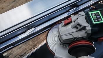 Slīpēšanas disks 115x3.0x22.23 mm, Mazām leņķa slīpmašīnām PRO SEMI-FLEXIBLE SLĪPRIPA AR SAISTVIELĀM, 2608602217, BOSCH (2608602217)