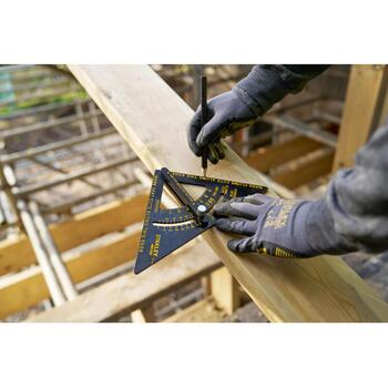 STANLEY Alumīnīja Stūrenis ar regulējamu leņķmēru 180mm (STHT46056-0)