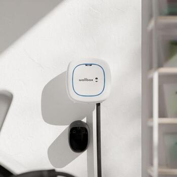 Wallbox Станция зарядки электромобилей Pulsar Max PLP4-0-2-4-9-001, 22 кВт, Wi-Fi, Bluetooth, 5 м, белый (PLP4-0-2-4-9-001)