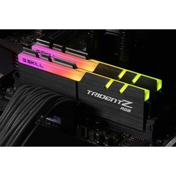 G.Skill память DIMM F4-3200C16D-32GTZRX 32 ГБ, 2 x 16 ГБ, DDR4, 3200 МГц, CAS 16, RGB подсветка (F4-3200C16D-32GTZRX)