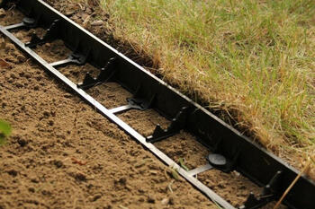 Бордюр газонный 100х4,5см, черный, 861141 (861141)