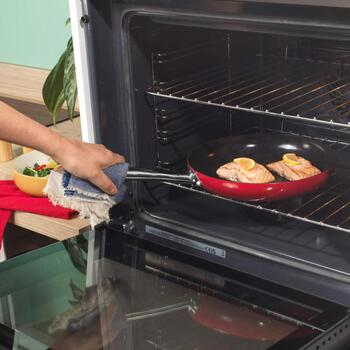 Russell Hobbs Cepšanas panna RH03804, 24cm, alumīnijs, indukcijas, nepiedegošs pārklājums (RH03804)