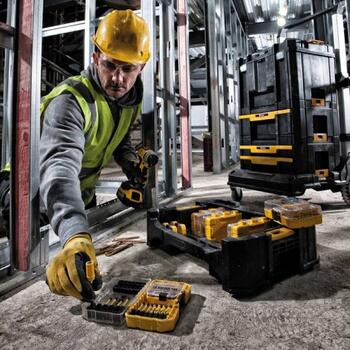 Skrūvgriežu uzgaļu komplekts Screw Driving Set 47 gab. DT70704-QZ DEWALT (DT70704-QZ)