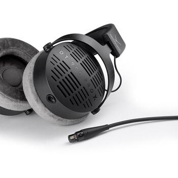 Beyerdynamic студийные наушники DT 900 PRO X 729906, 48 Ω, 5–40000 Гц, 114 дБ, 30 мВт, 3,5 мм, 1,8 м, 3 м, шумоподавление (729906)