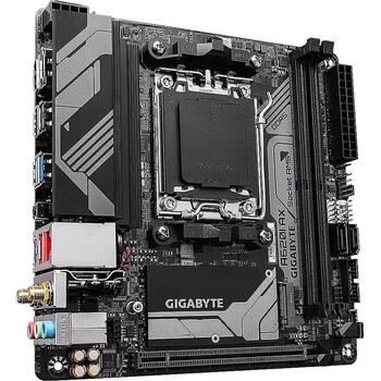 Gigabyte A620I AX 1.0 mātesplate, 2xSATA, 1xM.2, DDR5 DIMM, AM5, 2 DIMM sloti, 96 GB, 2.5GbE LAN, Wi-Fi 6E (A620I AX)