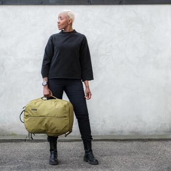 Thule Рюкзак для путешествий 40L TATB-140 Aion, 40L, 1.45kg, водонепроницаемый, темно-серый, 100% переработанный полиэстер (3205017)
