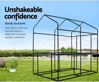 Kompakta un ietilpīga mini siltumnīca ārtelpām un terasēm 155×140×200 cm izturīga PVC plēve ar plauktiem BESK (9079591)