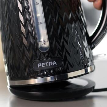 Petra Чайник PT3864BLKVDEEU10, 2200 W, 1.7 L, 360° поворот, индикатор уровня воды, автоматическое отключение (PT3864BLKVDEEU10)