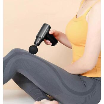 Media-Tech Masāžas pistole MT6521, 6 ātrumi, 1800-3200 apgr/min, 45 min, 4 uzgaļi, USB-C, melna (MT6521)