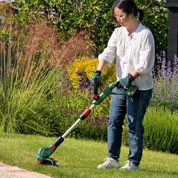 Аккумуляторный триммер UniversalGrassCut 18V-26-500 Solo, 06008C1F01 BOSCH (06008C1F01)
