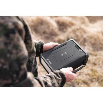 Sandberg 420-78 Survivor Powerbank 8in1, 96000 мАч, 180 Вт, черный, IPX4, беспроводная зарядка, USB-C, 2xUSB-A, DC, фонарик (420-78)