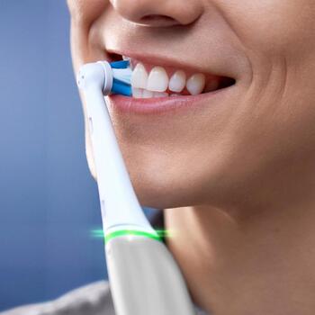 Braun elektriskā zobu birste Oral-B iO 6 377269, 1 uzgalis, 5 režīmi, 1 ātrums, spiediena sensors, taimeris, Bluetooth (iO6 Grey Opal)