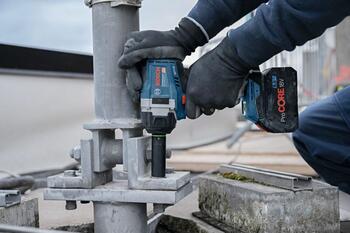 Akumulatora triecienskrūvgriezis/triecienatslēga GDS 18V-750 C PROFESSIONAL BOSCH 06019L9003 (06019L9003)