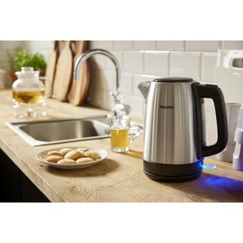 Philips чайник HD9350/90, мощность 2200 Вт, объем 1.7 Л, нержавеющая сталь, без проводов, фильтрация, 360° поворотная база (HD9350/90)