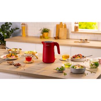 Bosch Электрический чайник MyMoment TWK2M164, 2400 Вт, 1.7 л, красный, пластик, 360° поворотная база (TWK2M164)