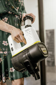 Karcher VC 6 Cordless ourFamily Car 1.198-672.0, 25.2В, 800мл, 50мин, <78дБ, беспроводной, без мешка, 2-в-1 (1.198-672.0)