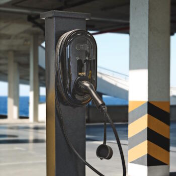 Стационарное настенное зарядное устройство Morek EV, 22 кВт, 32 А, Type 2, 3 фазы, кабель 6,5 м, чёрный (MEV22DREWN6T2)