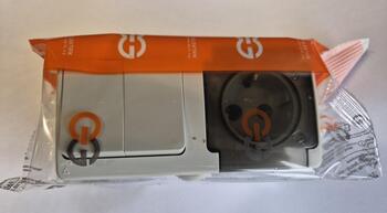 Elektriskais bloks ar caursp. vāku IP54, 2t., ar saz., 01071300-190183, GÜNSAN (01071300-190183)