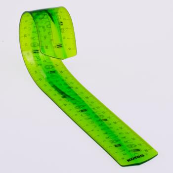 Lineāls KORES ELASTIC, elastīgs, 15 cm, dažādās krāsās (200-13106)