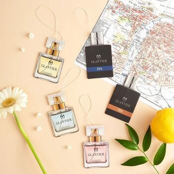 GLANTIER 500 PERFUME CAR AIR FRESHENER FOR HER - Automašīnas gaisa atsvaidzinātājs viņai (GLCAR500)