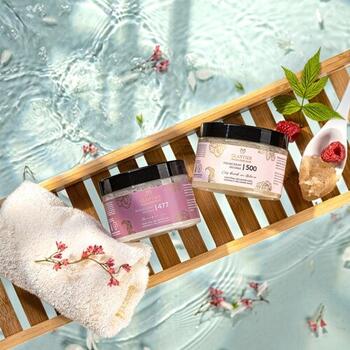 GLANTIER 477 PERFUME BODY SCRUB 300 gr - Ķermeņa sāls skrubis sievietēm (GLSCRUB477)