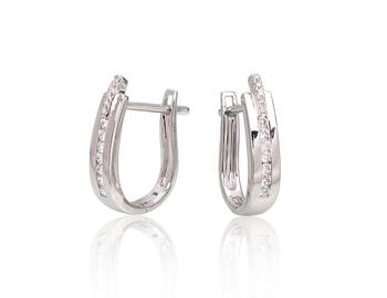 Золотые серьги на английском замке #1200386(Au-W)_DI, Белое Золото 585°, Бриллианты. Вес: 2.19